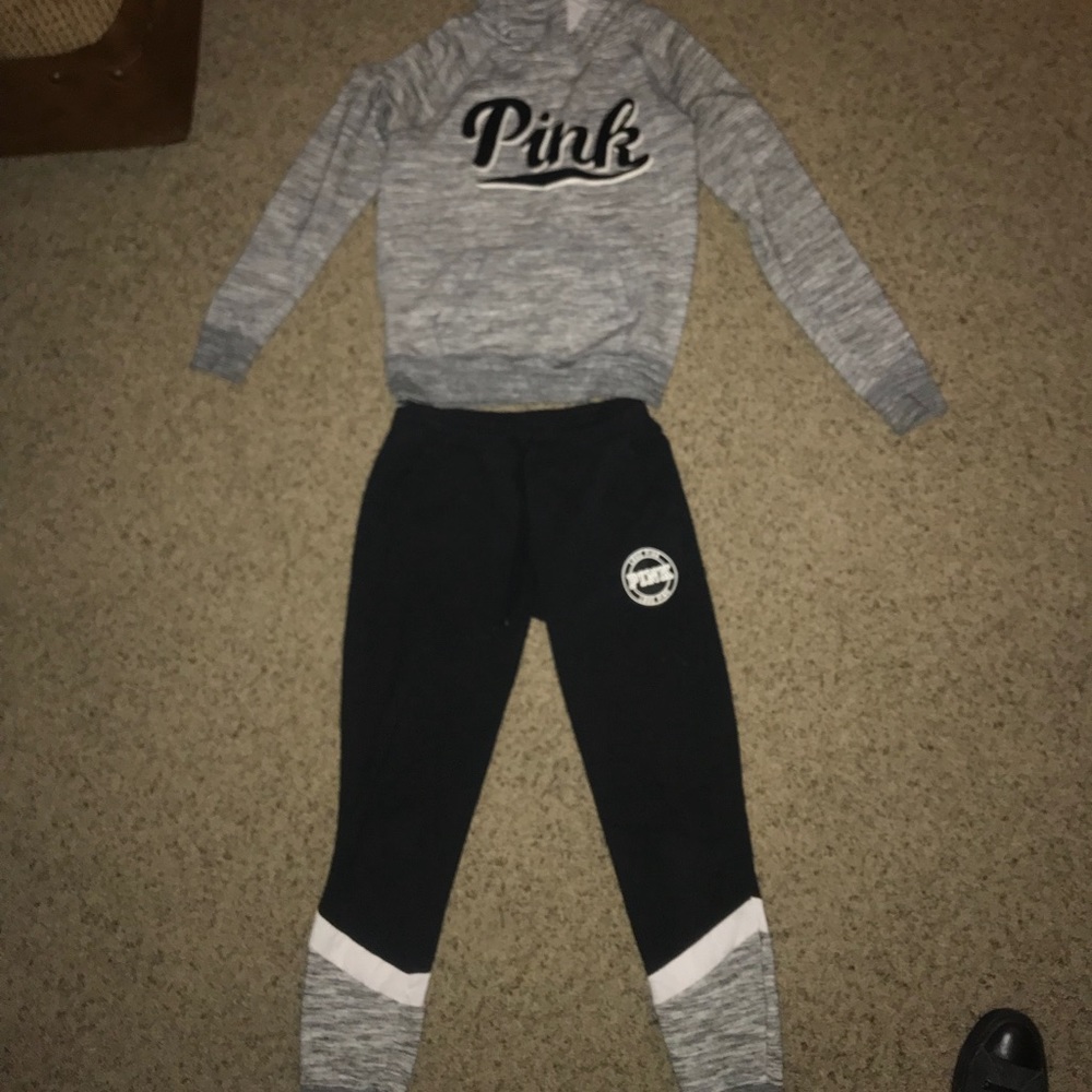 Pink sweat outfit (hoodie and sweats)